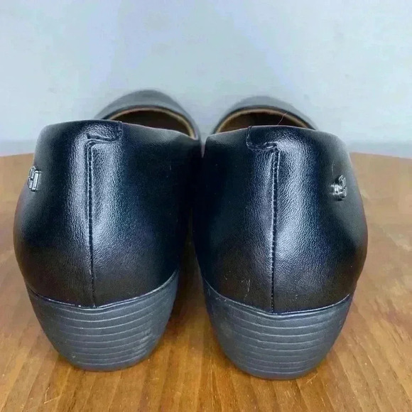 Shoes for Crews 55452-39/6 WILLA Women's Leather Slip On Shoes Size 9 - Picture 4 of 8